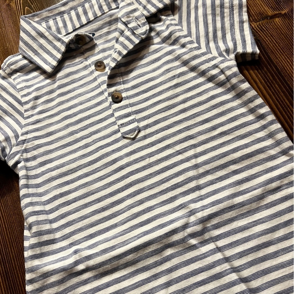 Old Navy Baby Boy's Blue & White Striped Romper - Picture 4 of 4